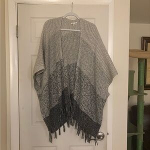 American Eagle Outfitters Gray Fringe Sweater/Cardigan